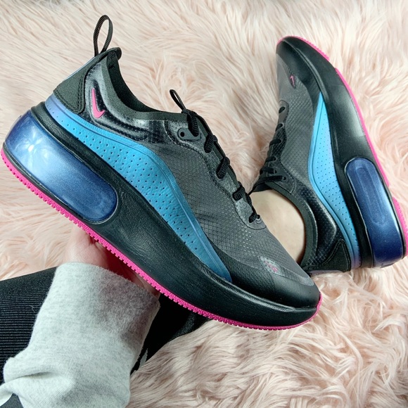 Nike Shoes - New Nike Women’s Air Max Dia